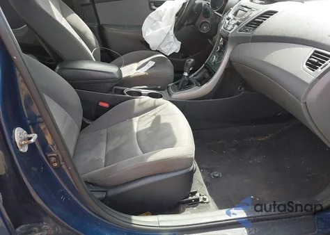 2016 Hyundai Elantra Se z USA, uszkodzony, nr VIN KMHDH4AE7GU587887
